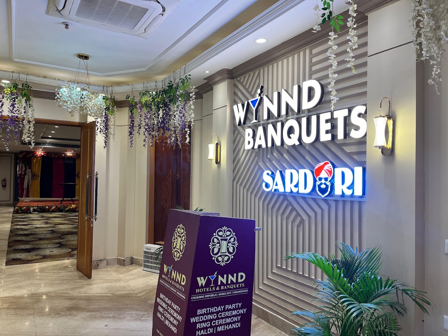 Sardari Fine Dine Restaurant And Bar