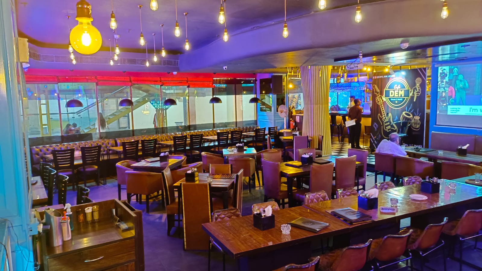 Cafe DEM Restaurant & Bar