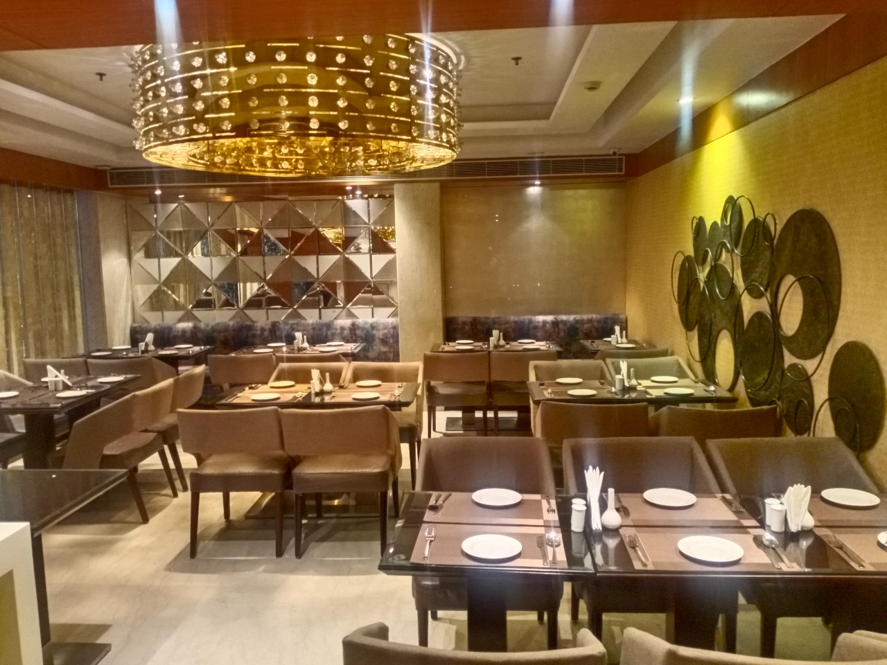 Moti Mahal Delux Tandoori Trail