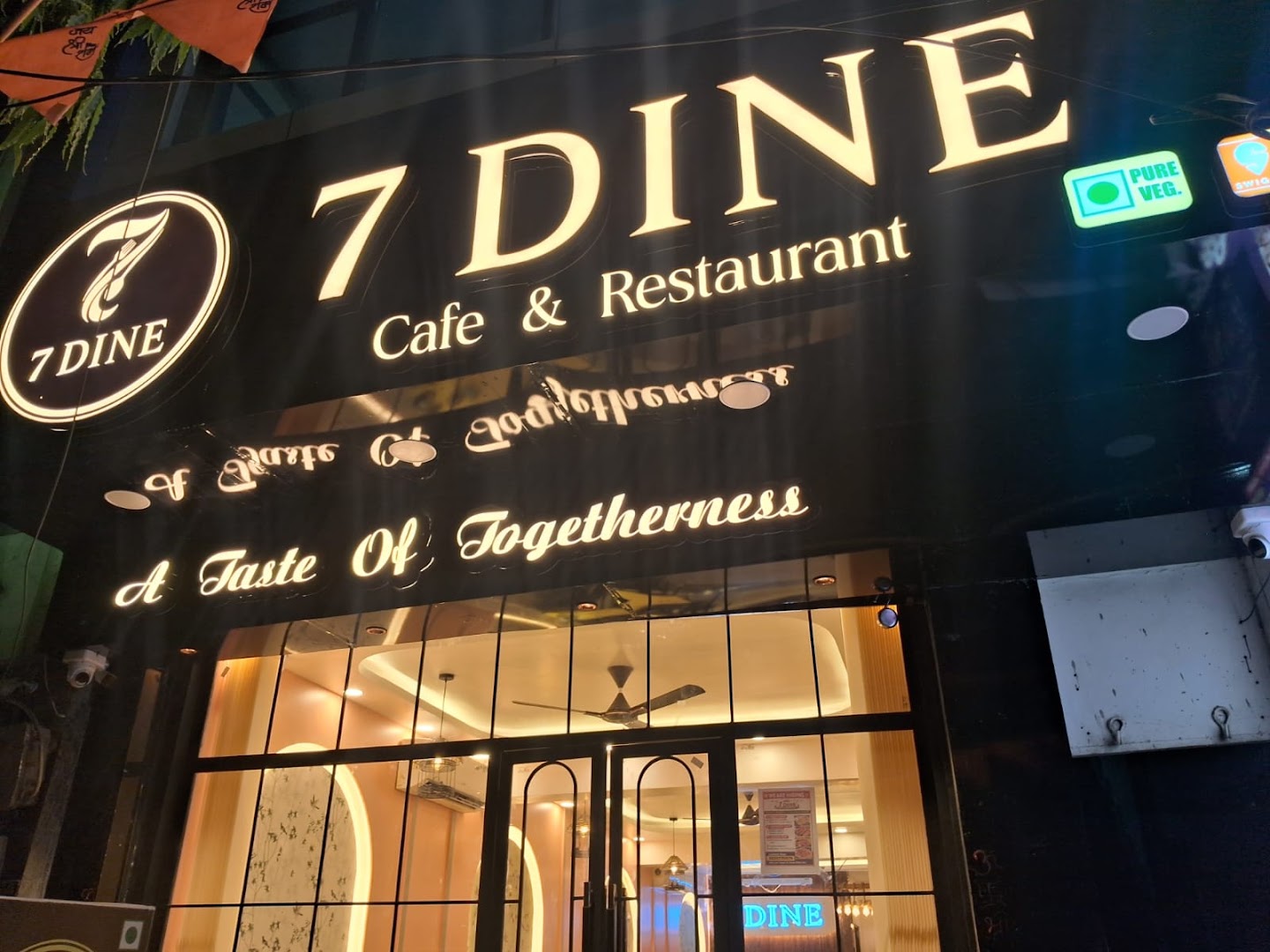 7 DINE Cafe and Restaurant