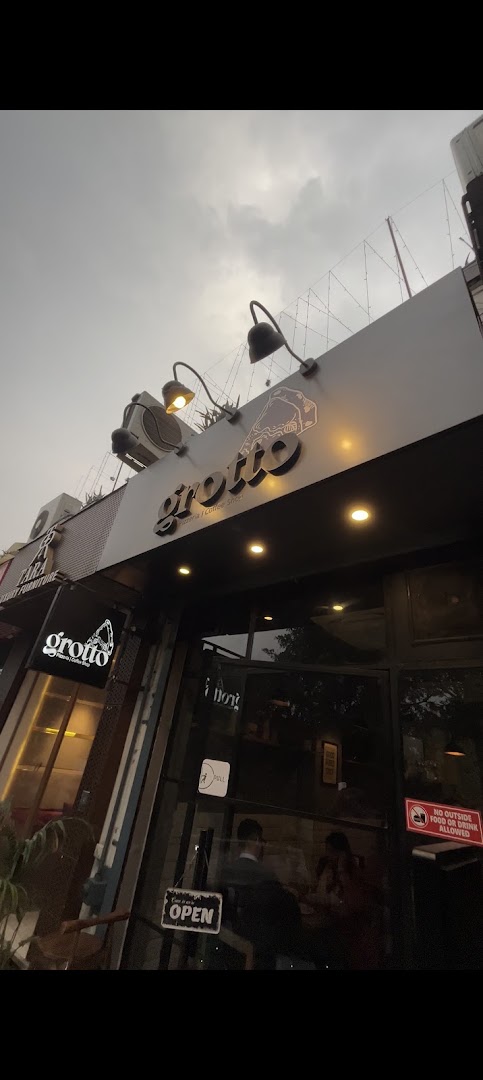 Grotto - Pizzeria|Coffee Shop