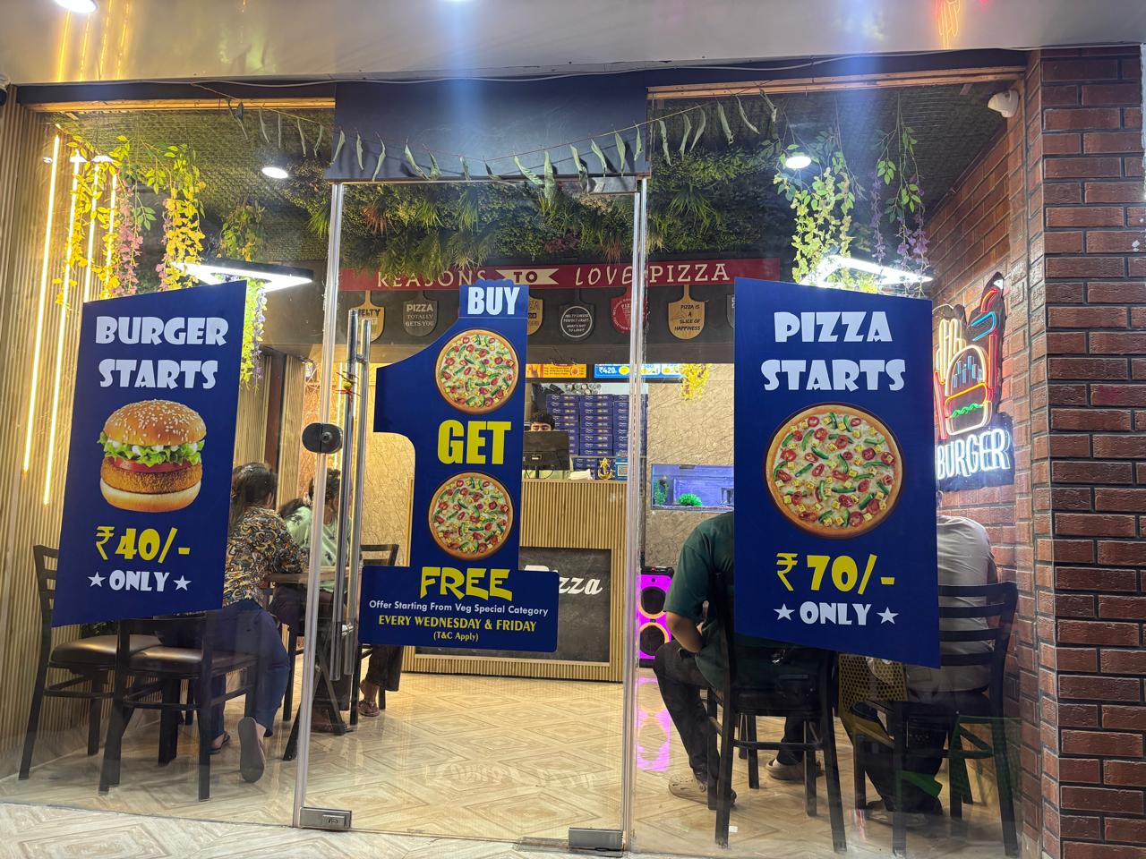 Roms Pizza Surya Nagar