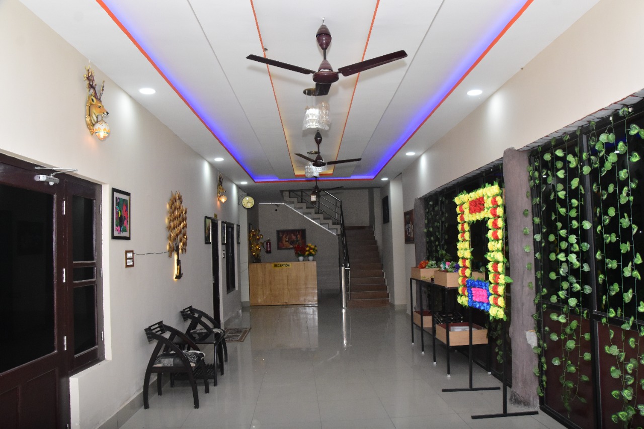 Hotel Asheerwad