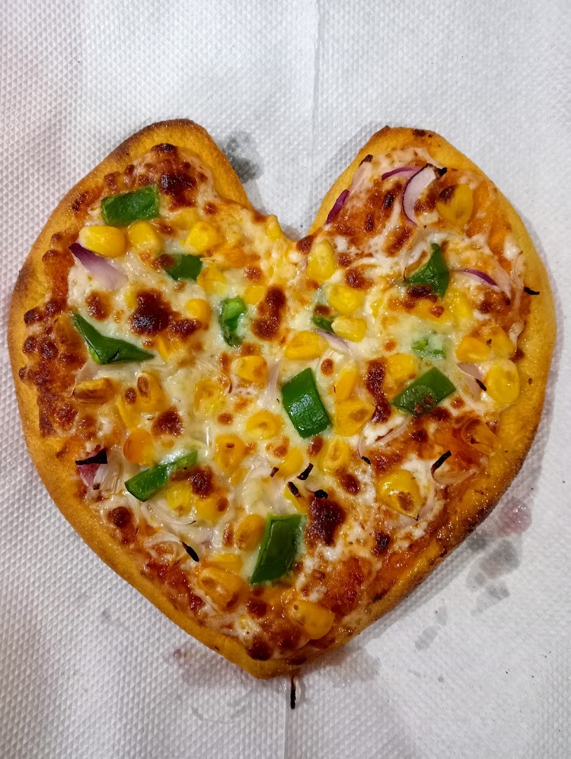 Love pizza cafe