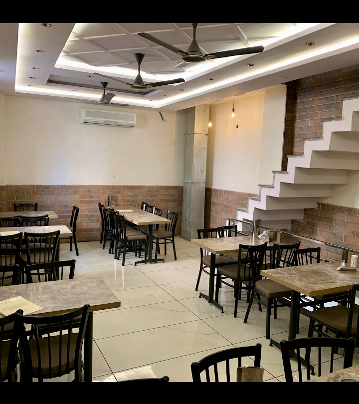 Lazeez Restaurant