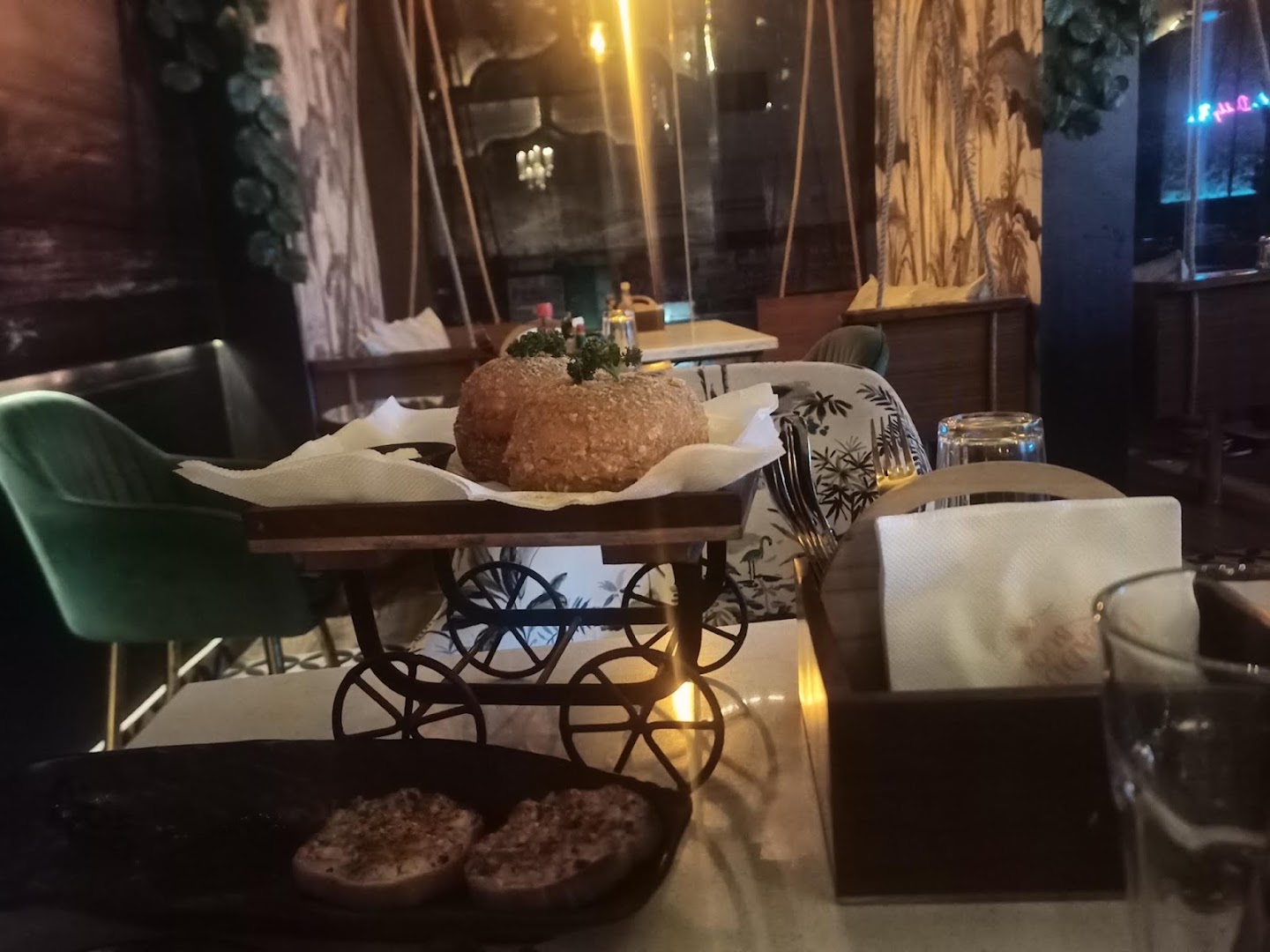 DADDY'S BUOI CAFE