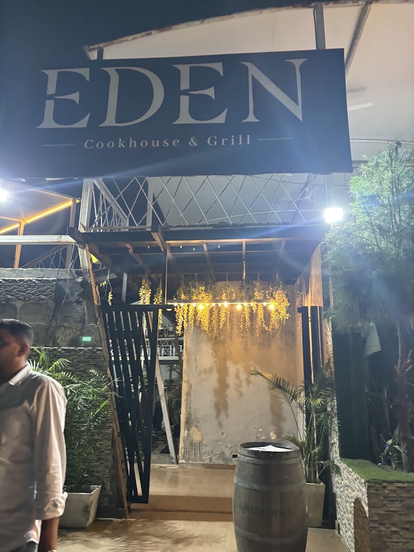 Hacker - BYOB, Kitchen, Cafe & Tavern