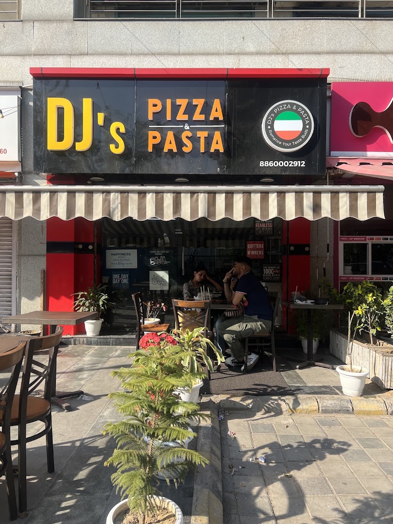 DJ's Pizza & Pasta