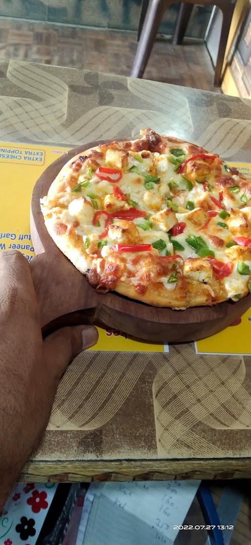 This cafe is now at Banda chauraha Atal chaunk