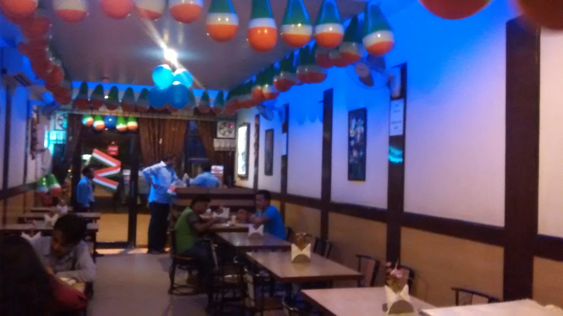 Santushti Vegetarian Restaurant