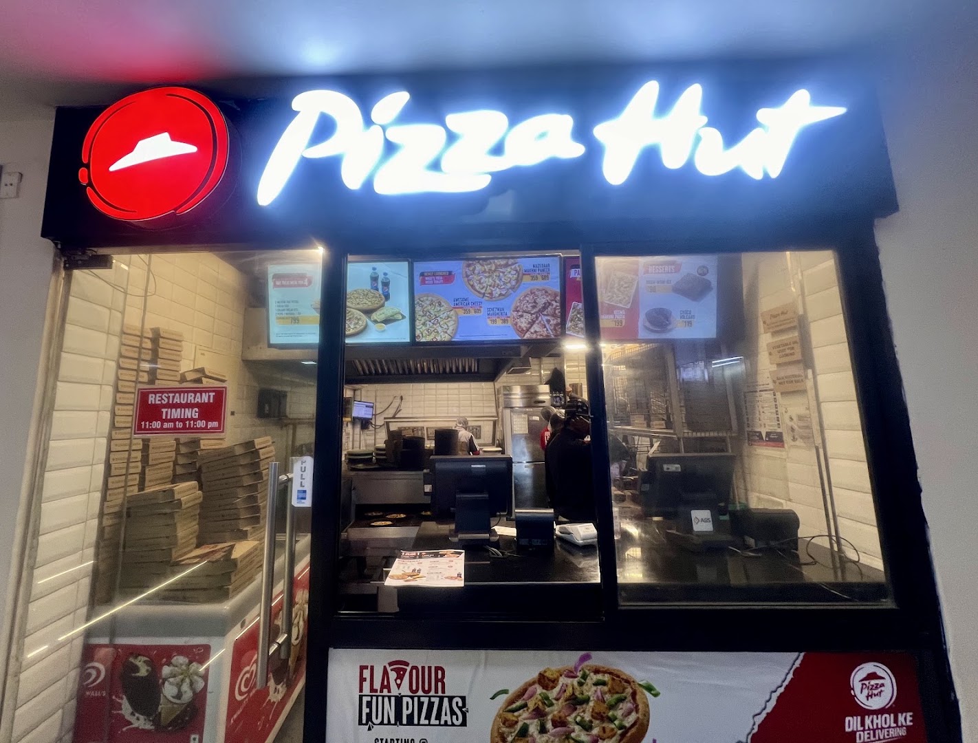 Pizza Hut | Sector 27, Noida
