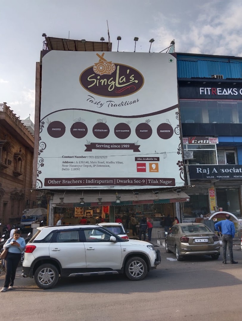 Singlas Sweets Bakery & Restaurant- Patparganj