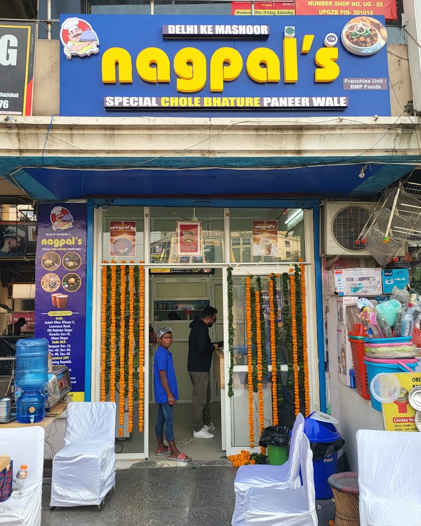 Nagpal Chole Bhature, Crossings Republik