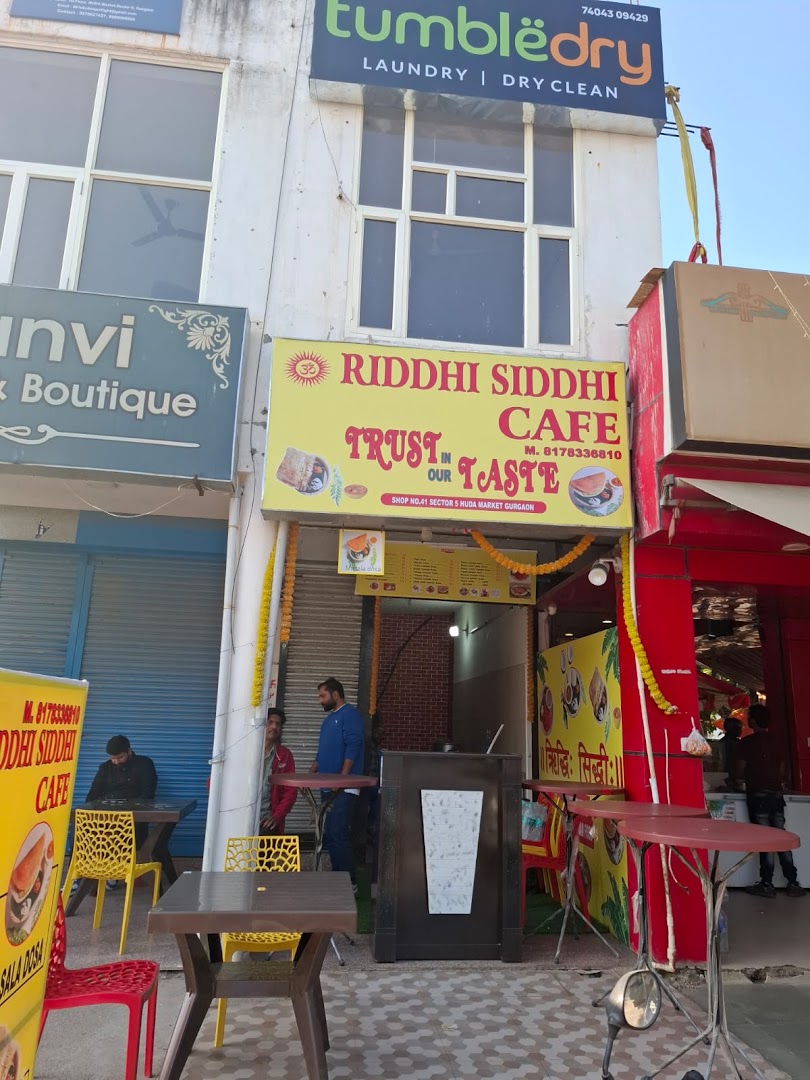 Om Riddhi Siddhi Cafe