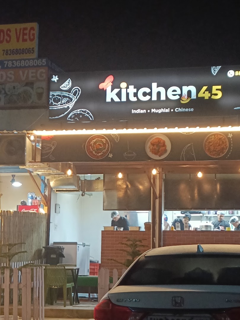 Kitchen 45