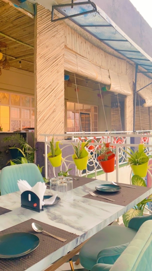 Raffle Bistro