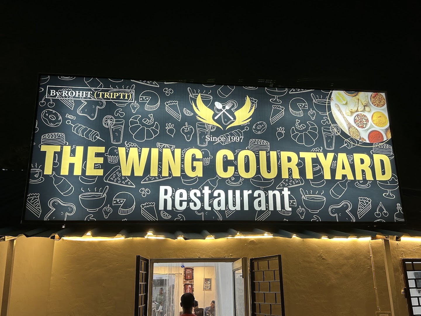 The Wing Courtyard Restaurant, Pinto Park