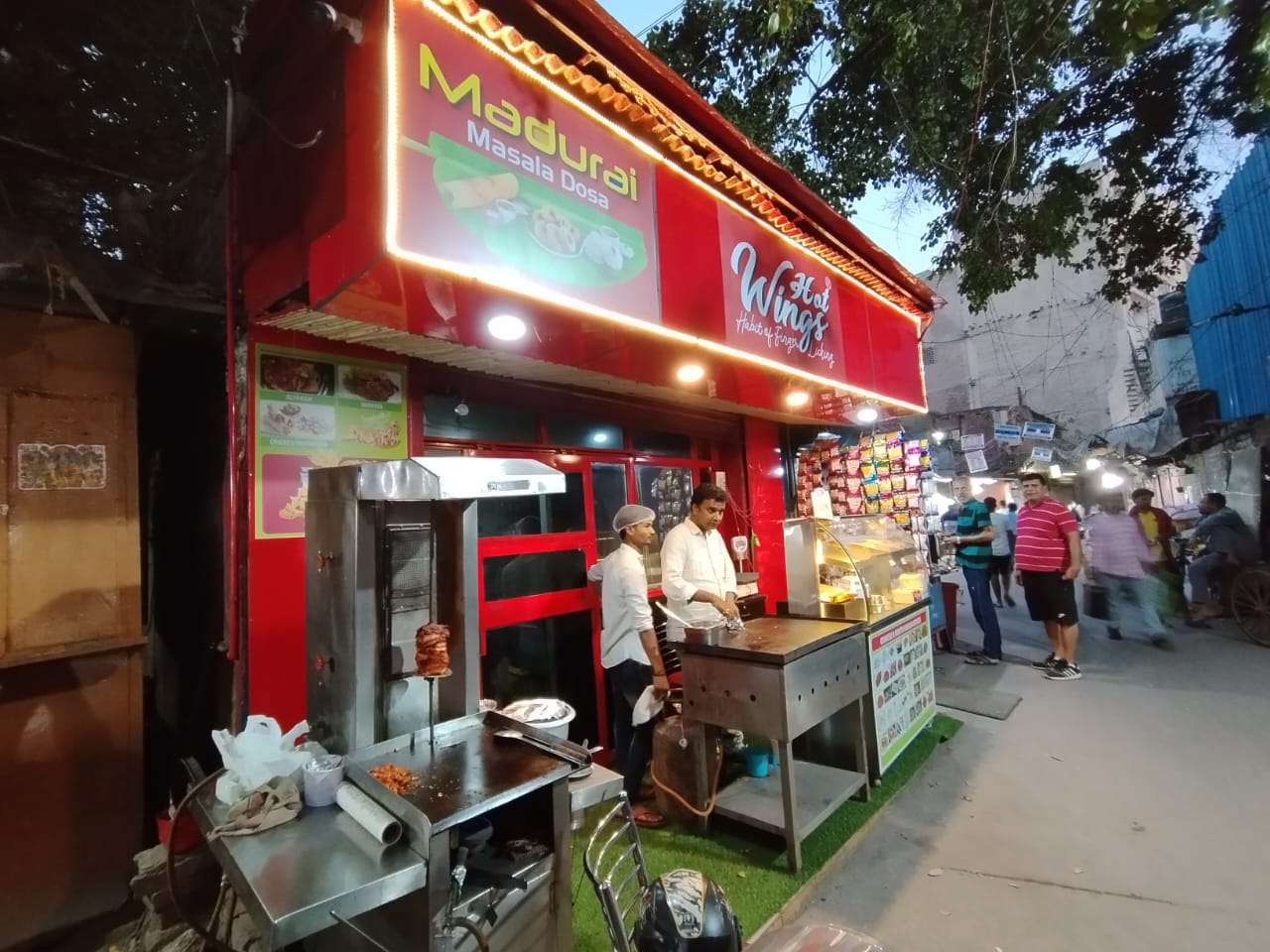 HOT WINGS MUNIRKA