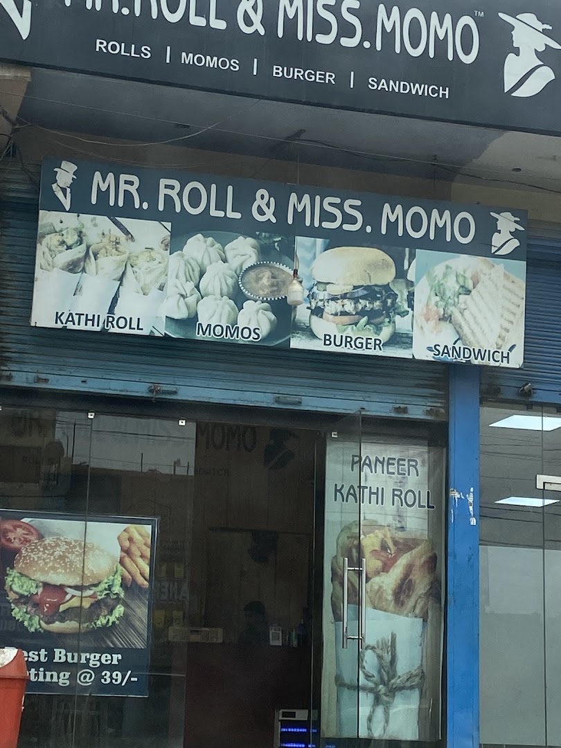 Mr. Roll & Miss. Momo