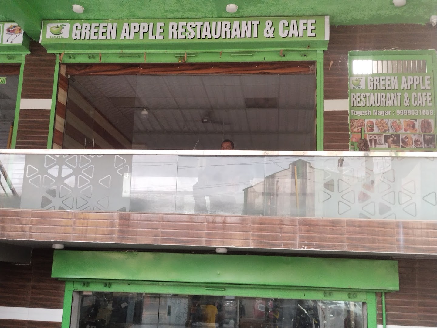 Green apple restaurant and cafe