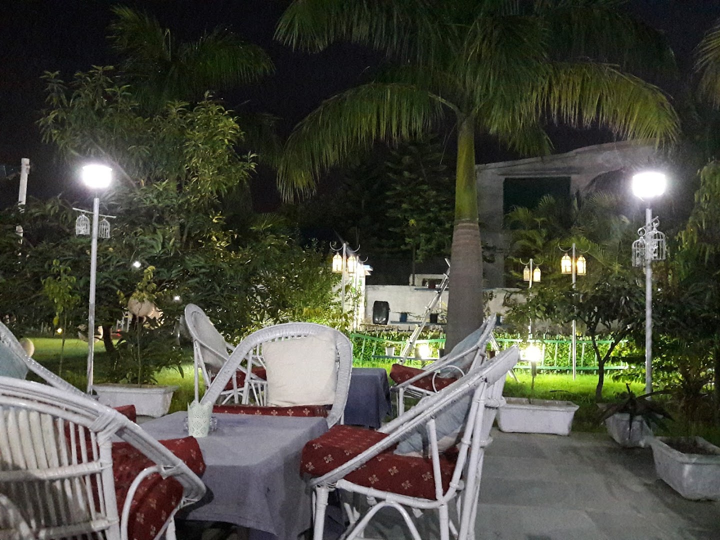 Palm Garden Restaurant (The Circle Cafe)