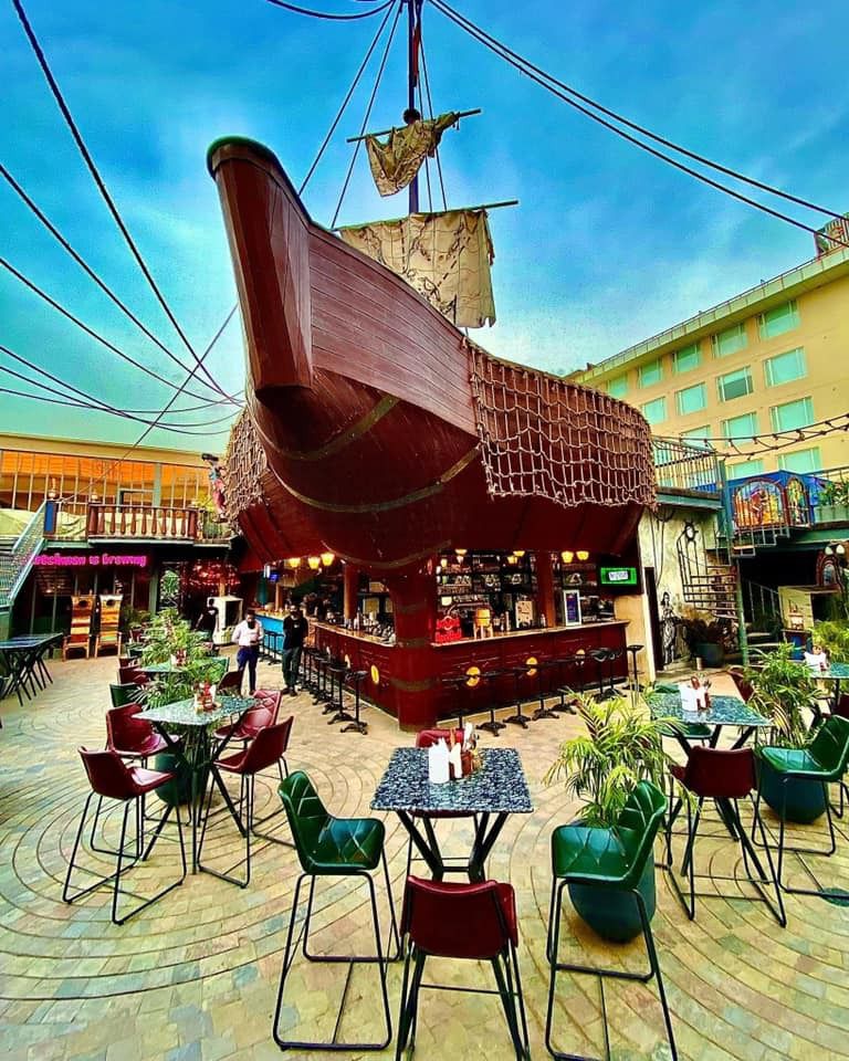 The Flying Dutchman, Noida, Sector 63
