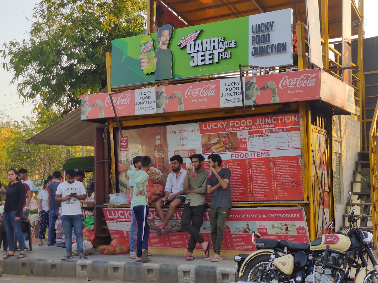 Lucky Food Junction