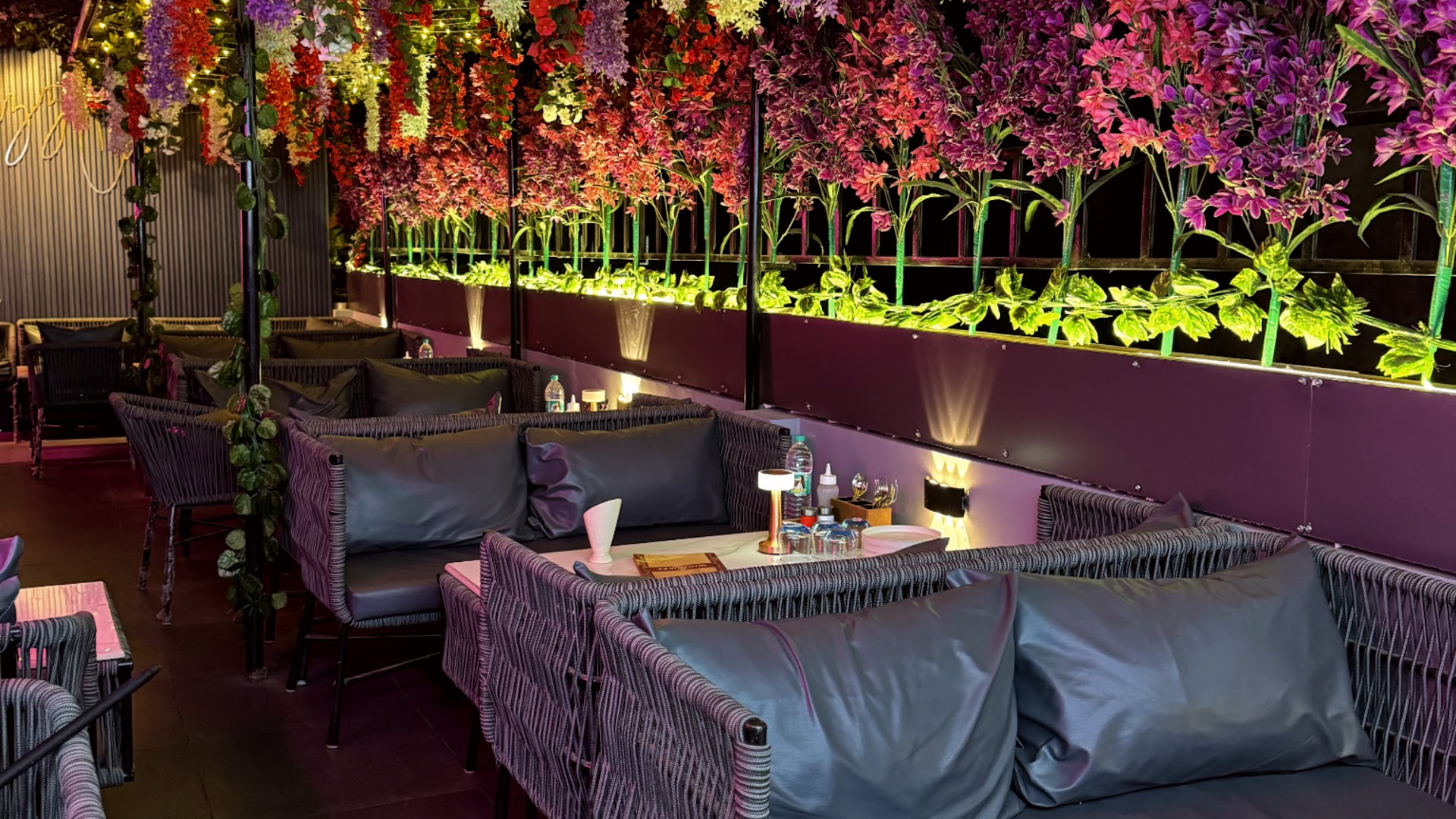 Sharrazz Cafe