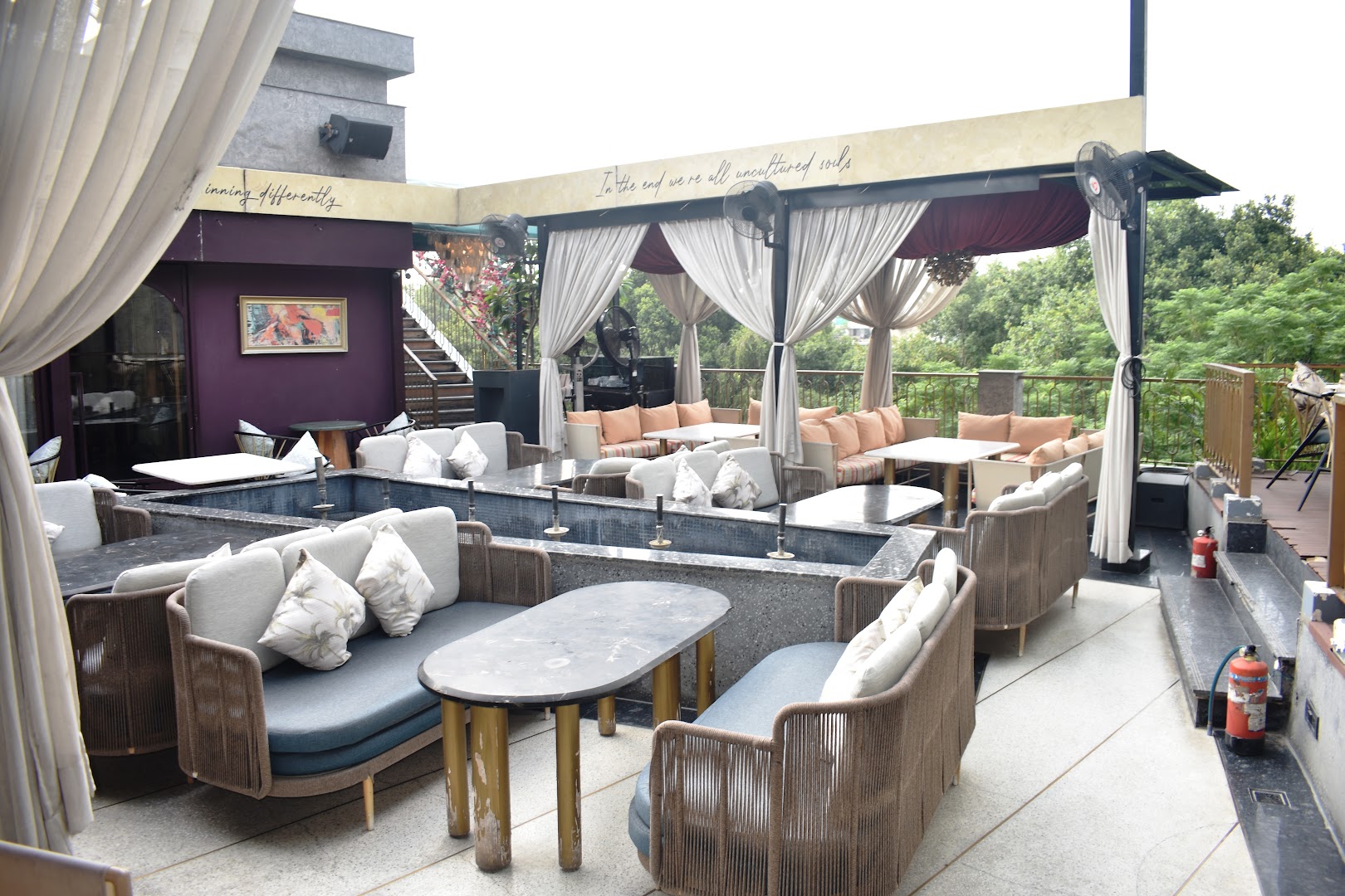 Uncultured Cafe, Bar, Sky Culture