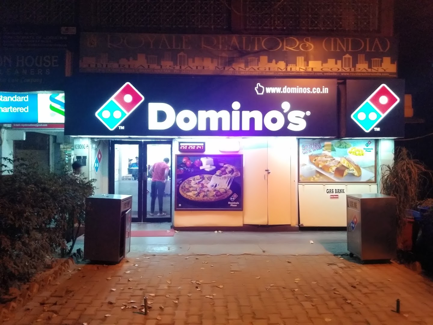 Domino's Pizza | Shanti Niketan, New Delhi