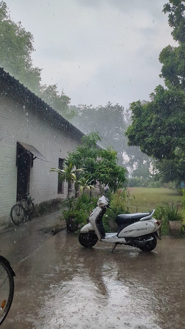 Ram Bahadur ki canteen
