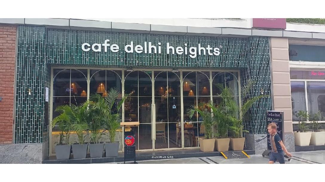 Cafe Delhi Heights