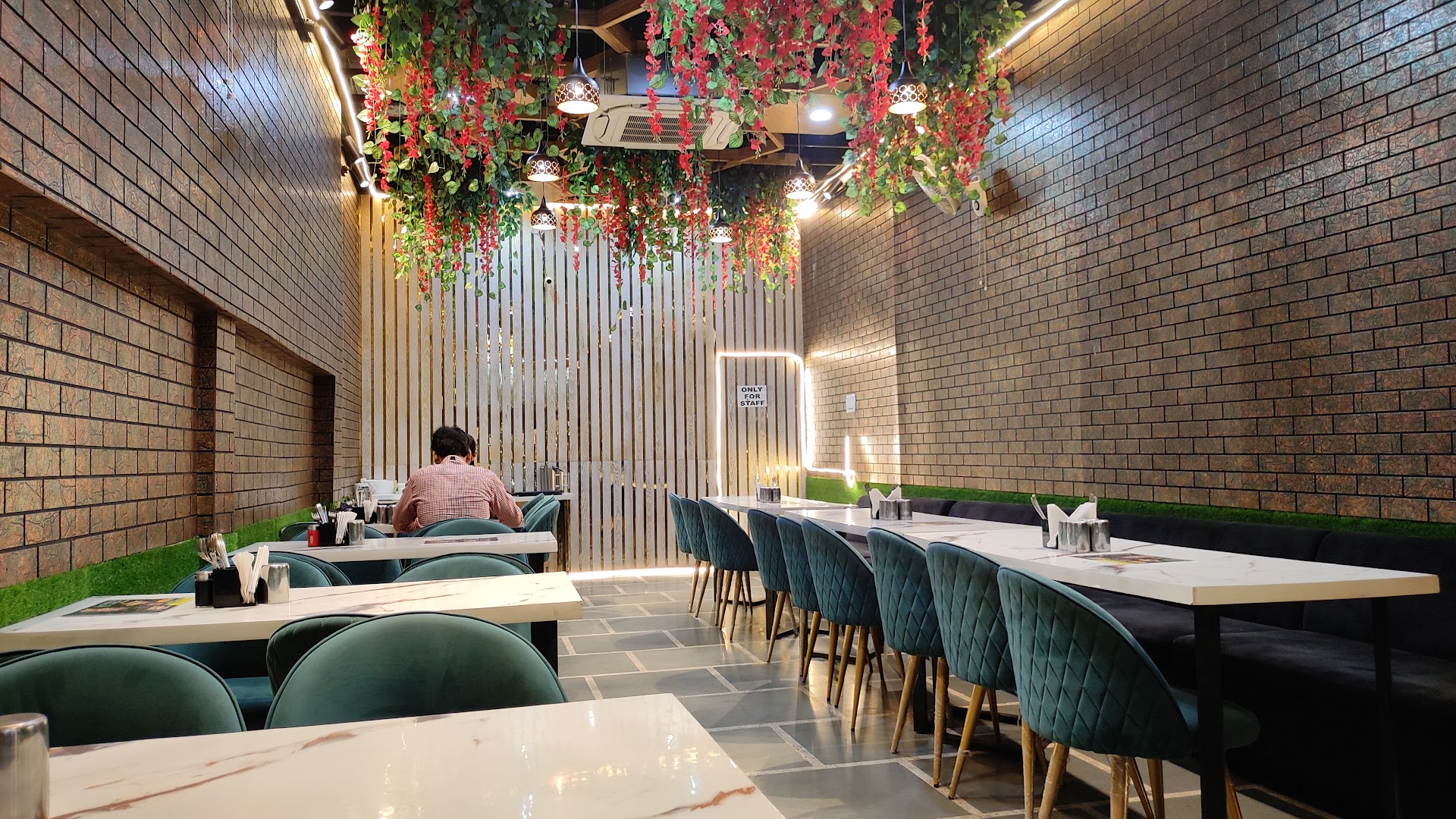 Green Dine In