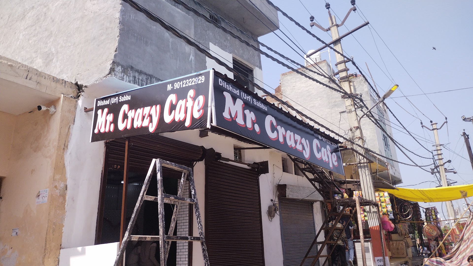 Mr Crazy Cafe
