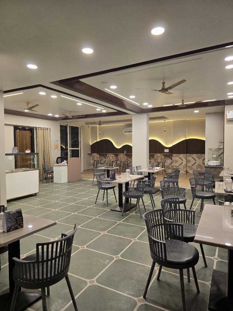 Swaad By Parivar - Pure Veg Restaurant