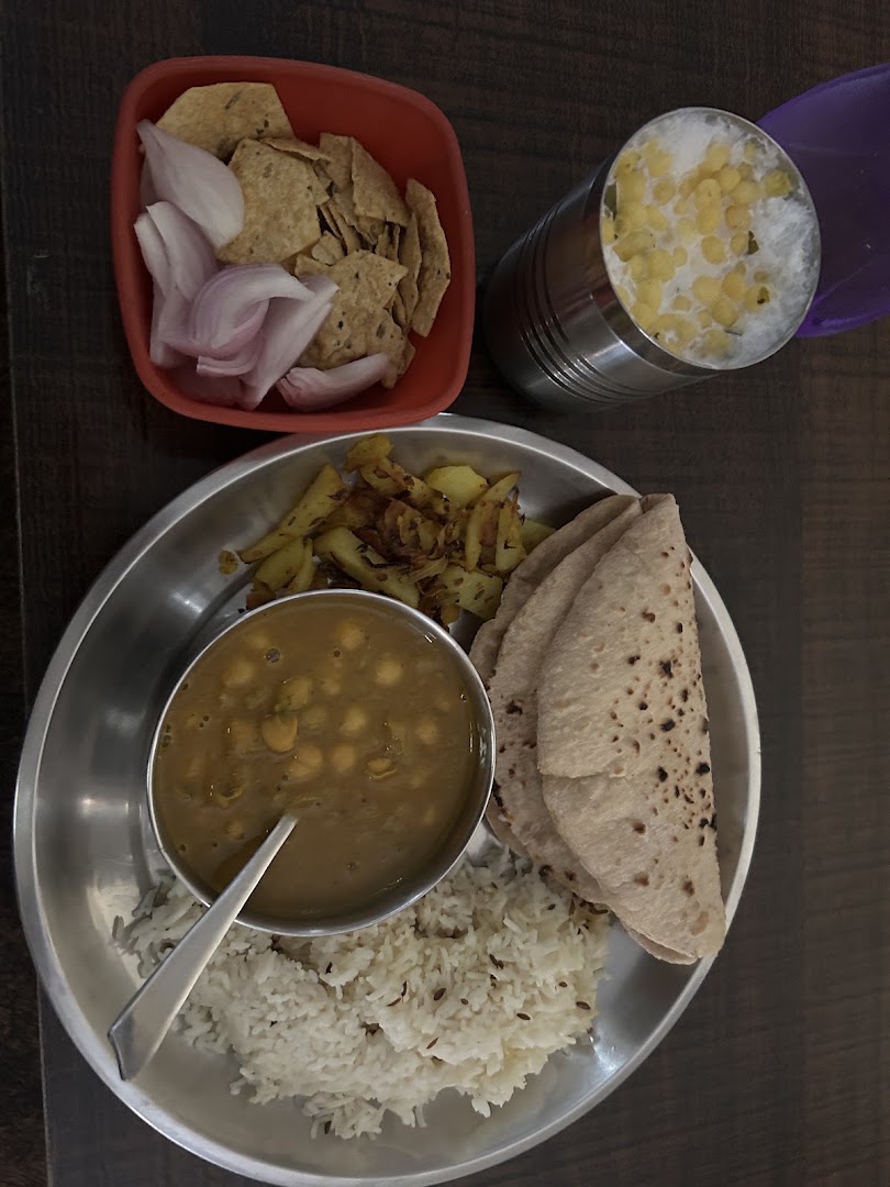 VINAYAK KITCHEN'S