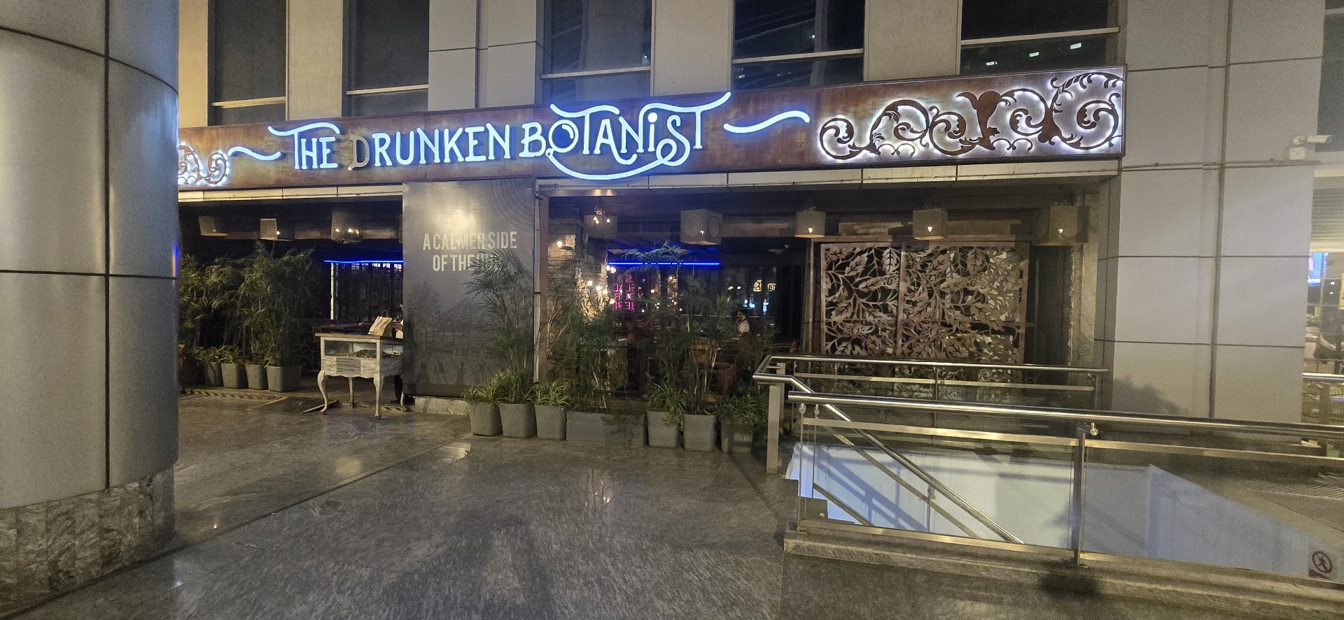 The Drunken Botanist