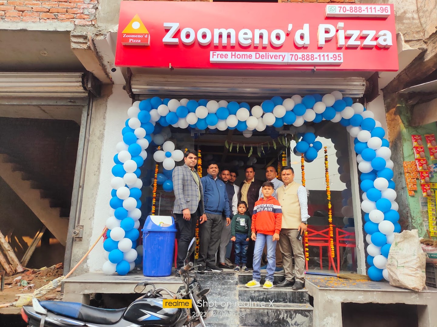 Zoomeno'd Pizza