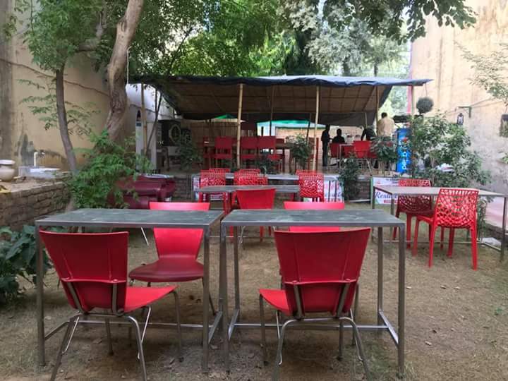Dana Pani Restaurant
