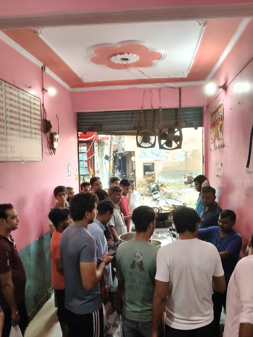 Mukesh Khasta Kachori