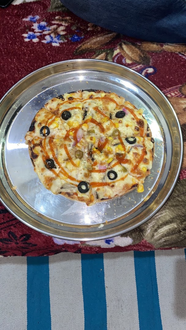 Charming Food Hub (White House)