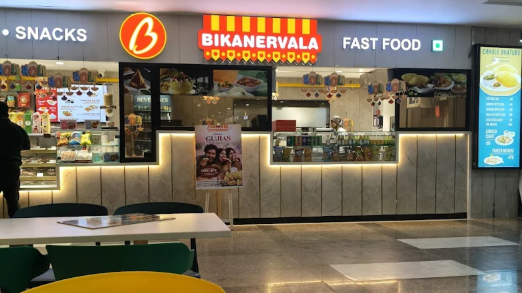 Bikanervala | Chand Central Trilokpuri
