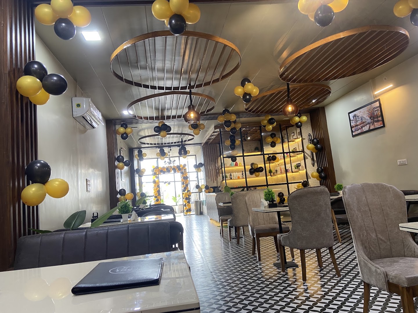 The Raat cafe and Restro
