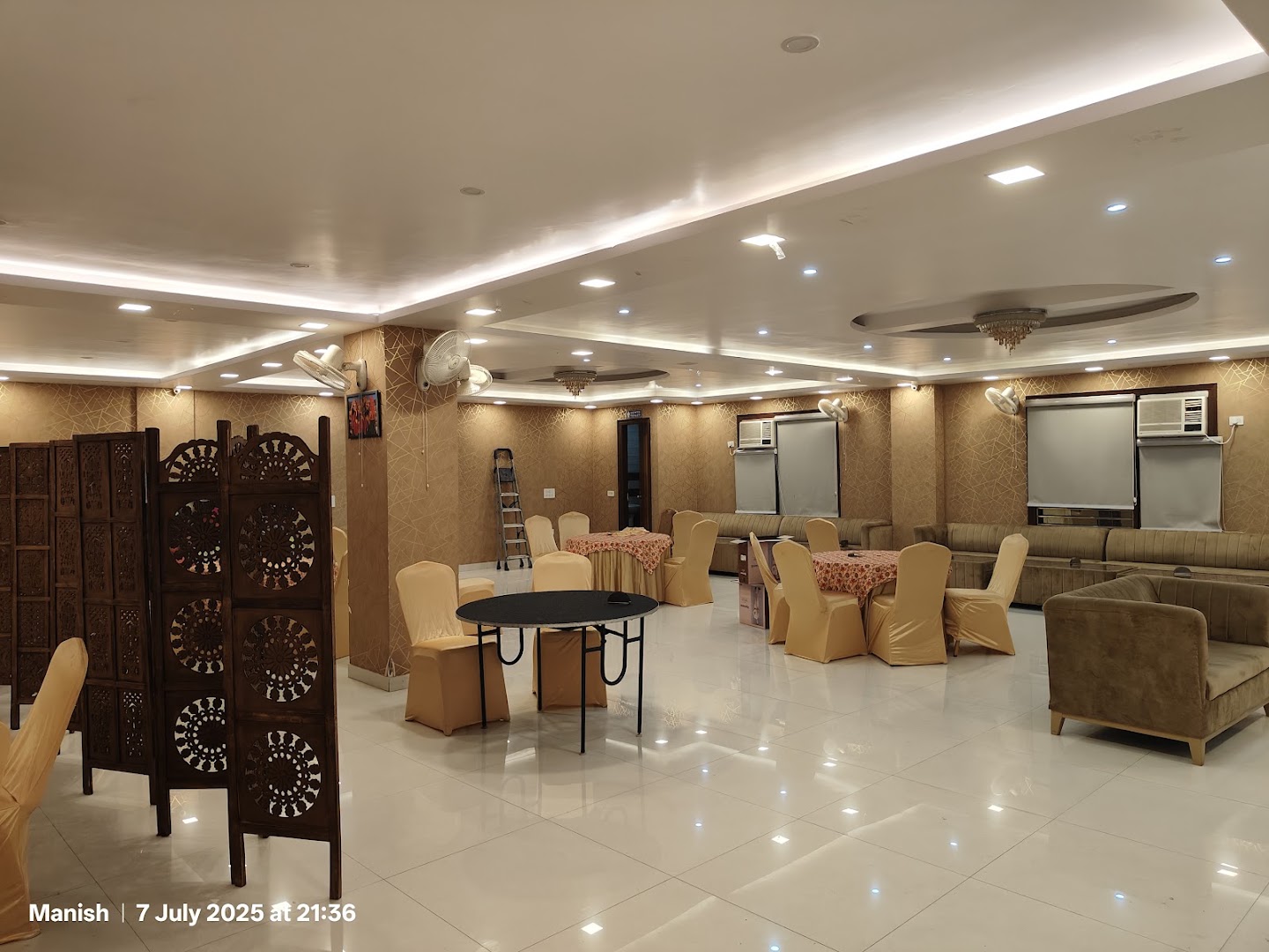Uphaar Sweets & Banquets Restaurant